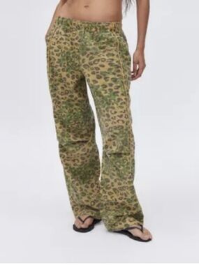 UO BDG Jess Cheetah  Camouflage Pants